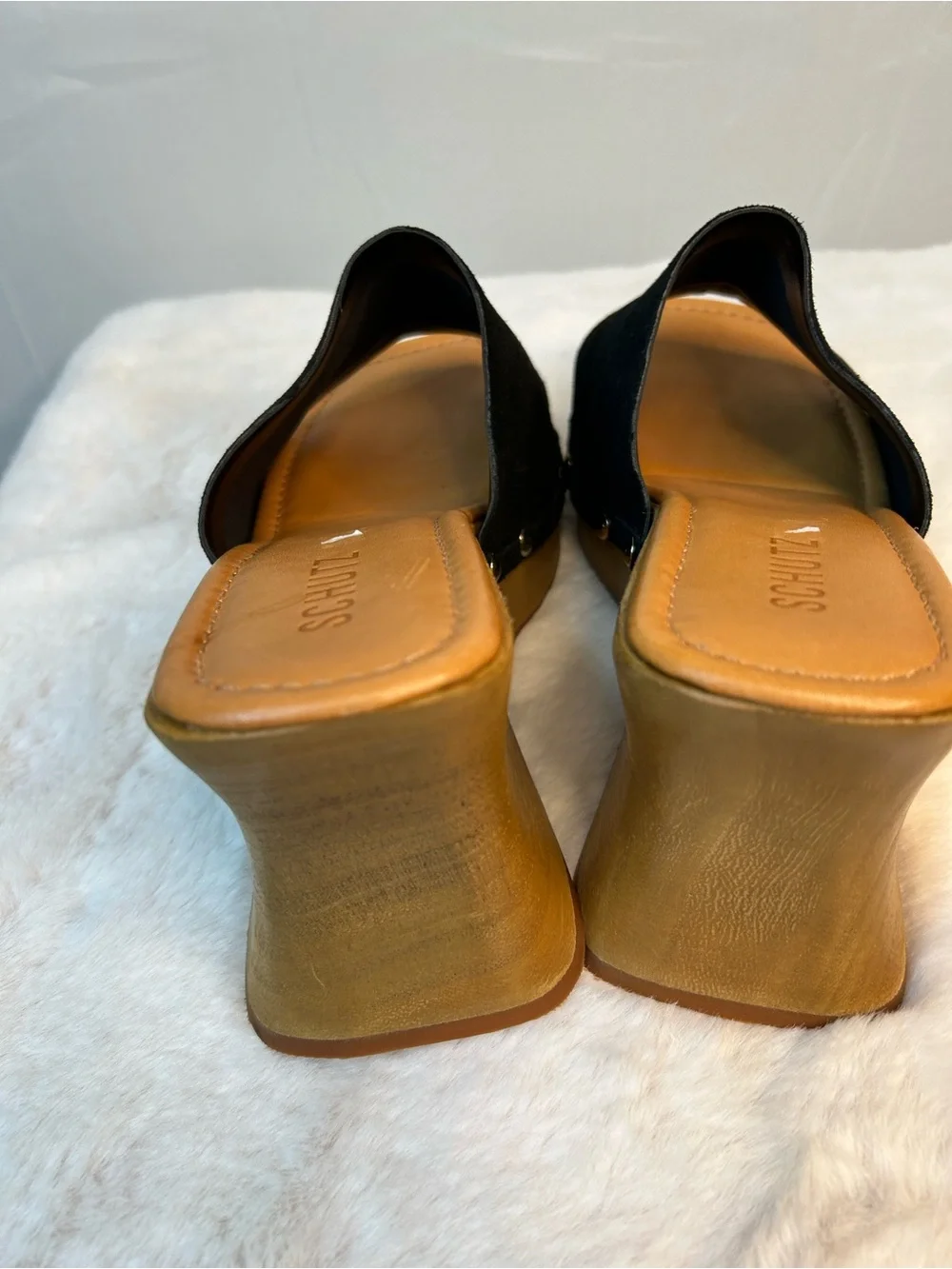 Schutz Lanneh Heeled Clogs Women's 10B Black Suede Loose Nail See Pics Easy Fix